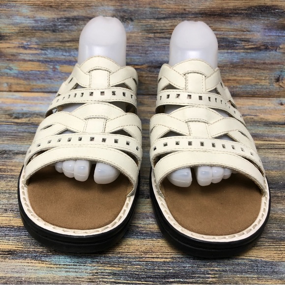 Clarks Womens Sliders Slip on Sandals Cutout Accent Leather Size 11N - Picture 5 of 11